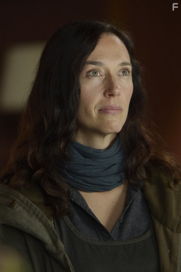 Severn Thompson in Спираль (2014)