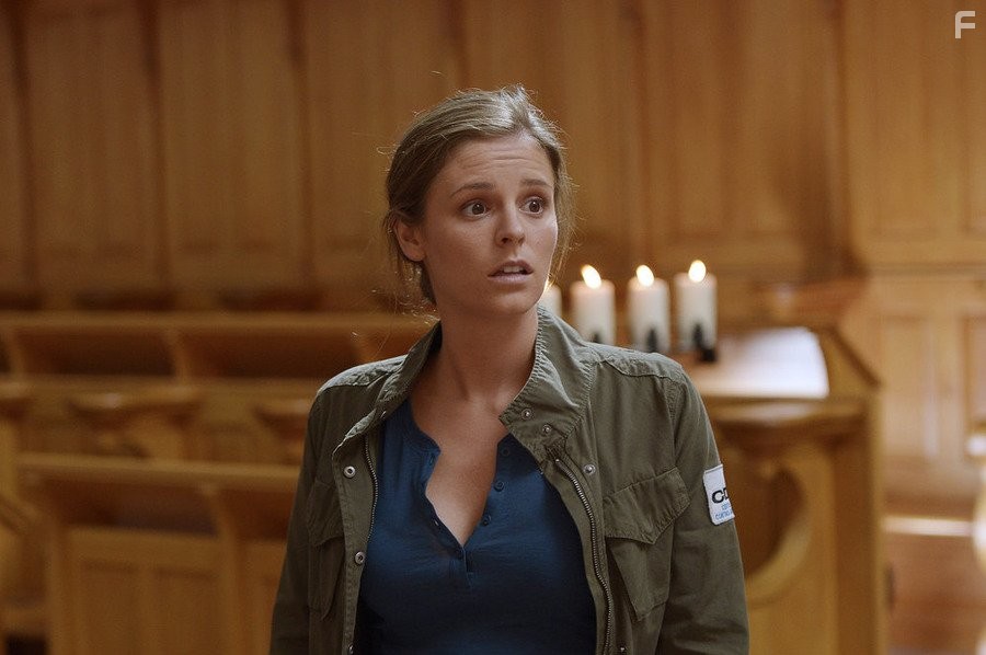 Jordan Hayes in Спираль (2014)