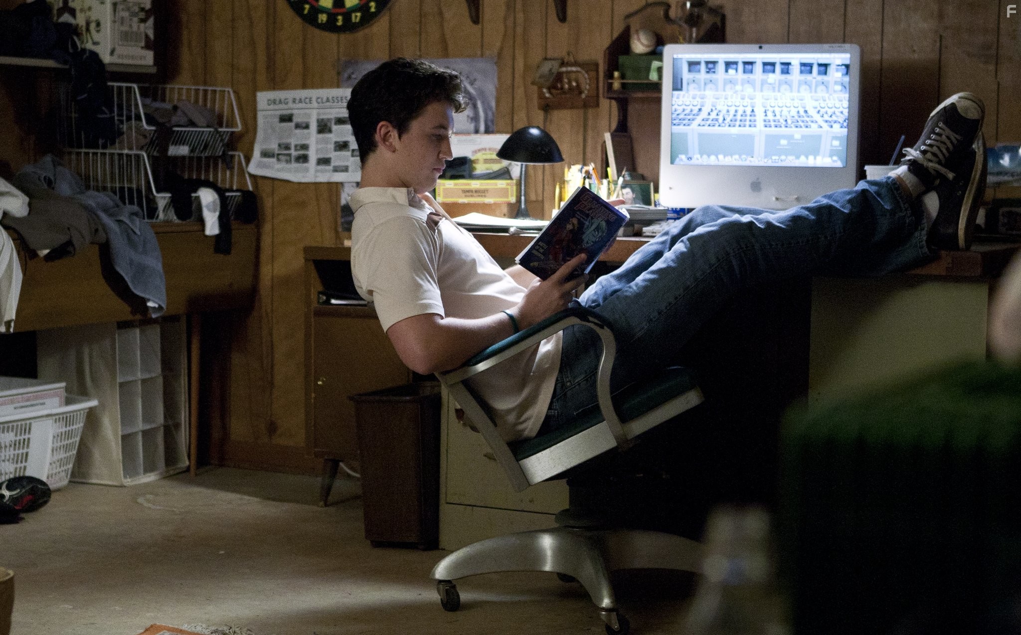 Miles Teller in Захватывающее время (2013)