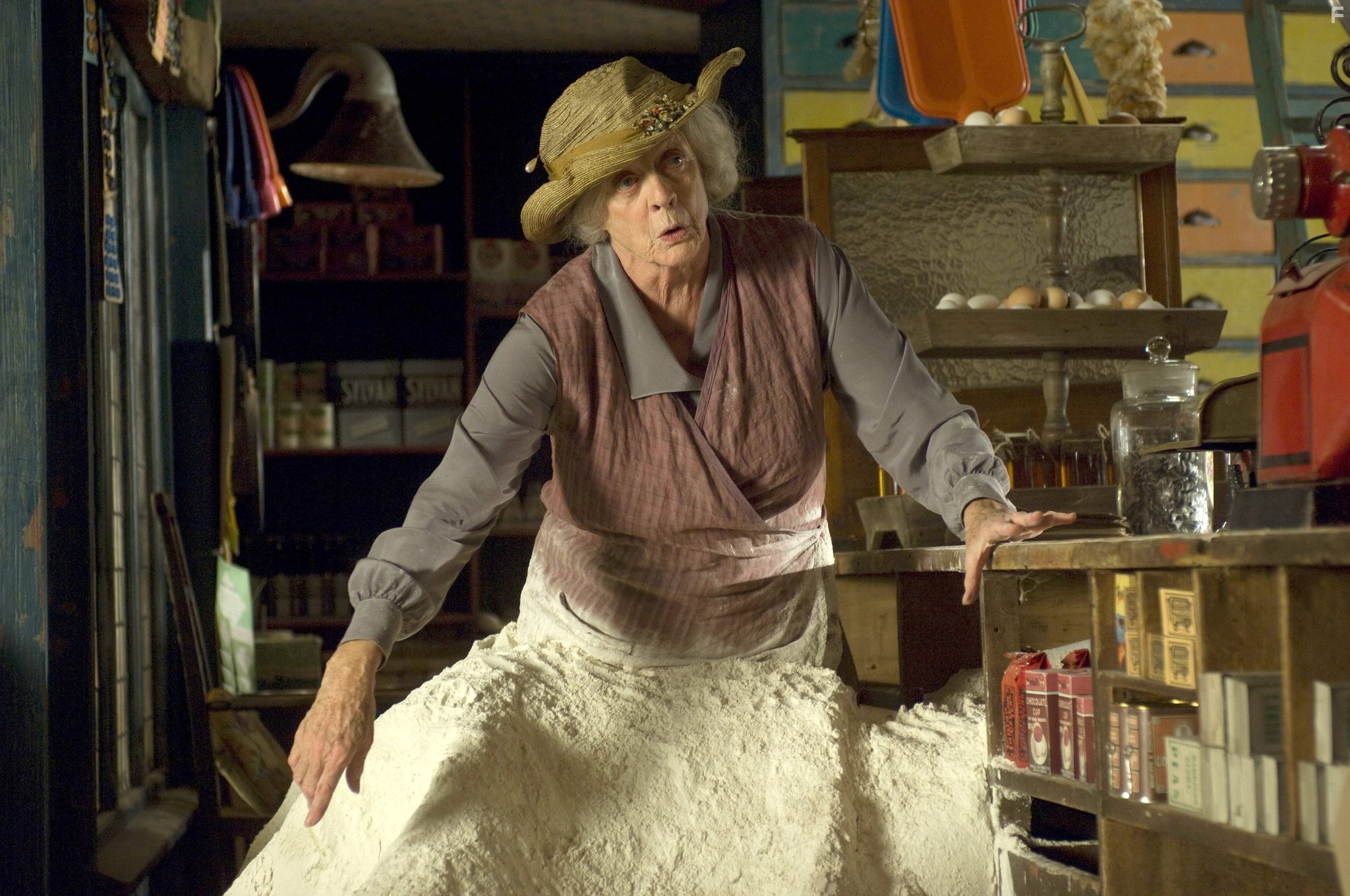 Maggie Smith in Моя ужасная няня 2 (2010)