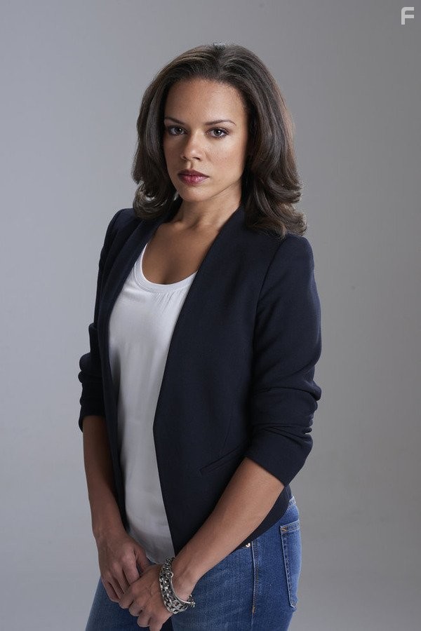 Genelle Williams in Укушенная (2014)