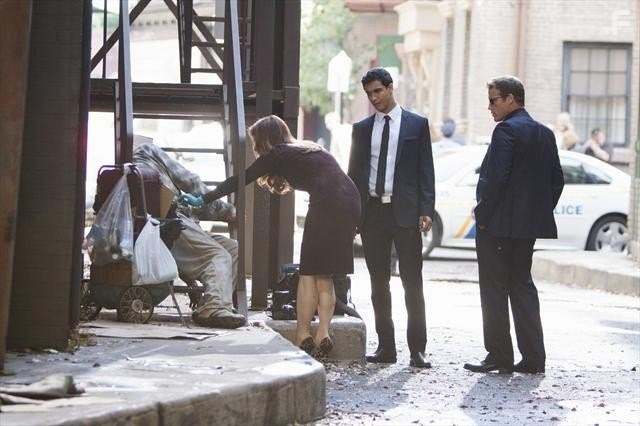Dana Delany, Mark Valley, and Elyes Gabel in Следствие по телу (2011)