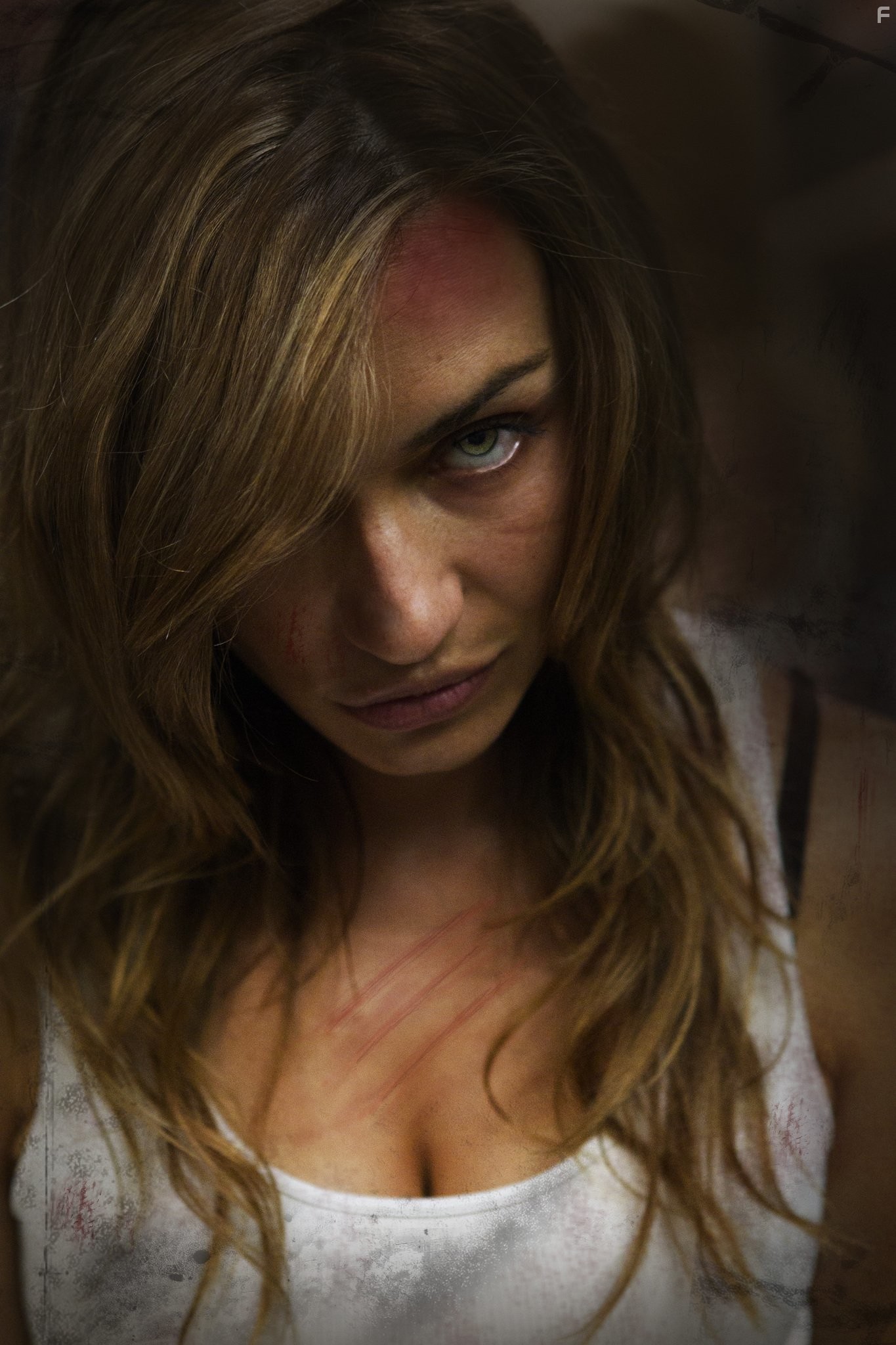 Rebecca Marshall in Уничтожение (2013)