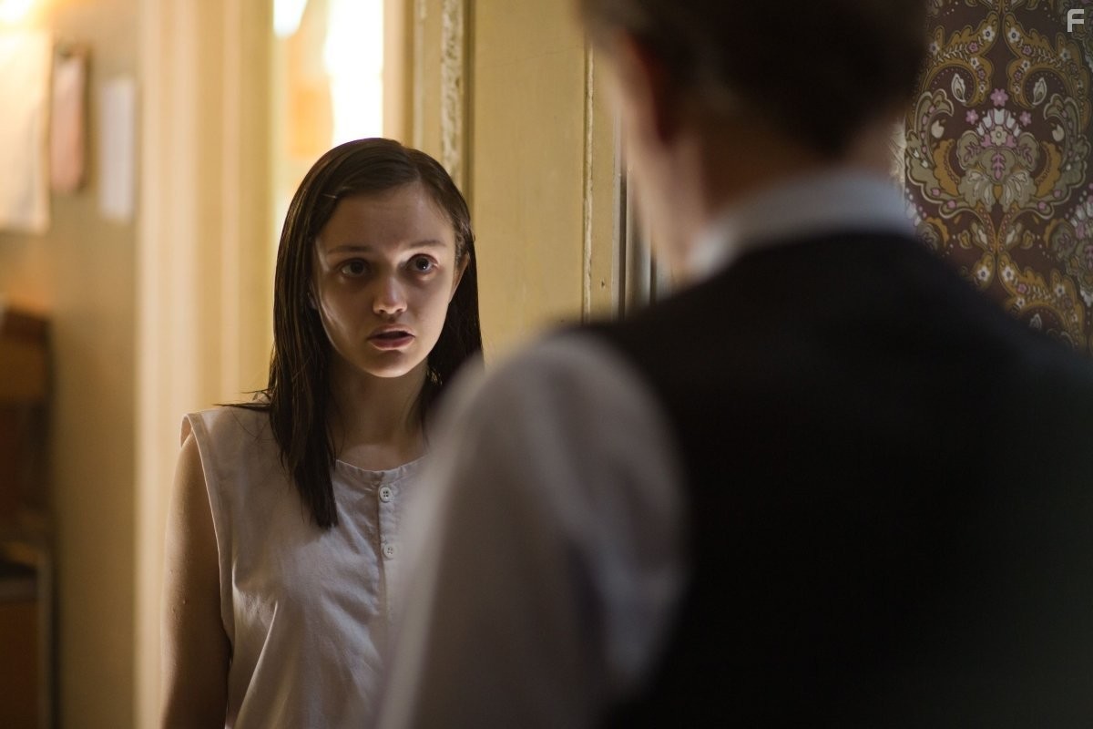 Olivia Cooke in Эксперимент: Зло (2014)
