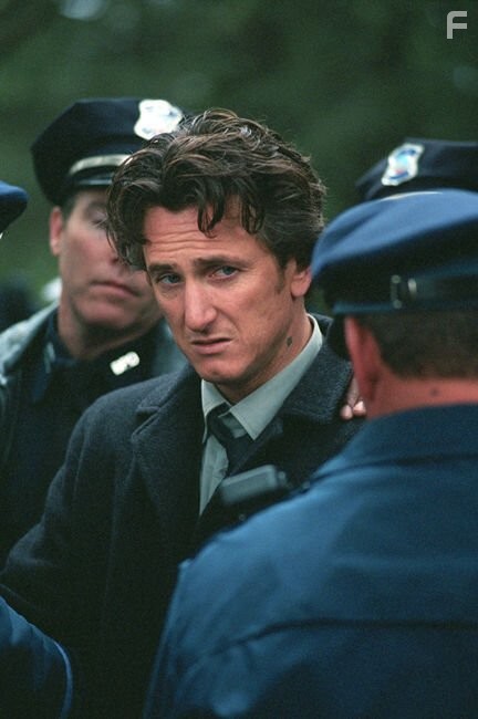 Sean Penn in Таинственная река (2003)