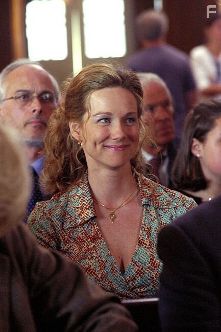 Laura Linney in Таинственная река (2003)