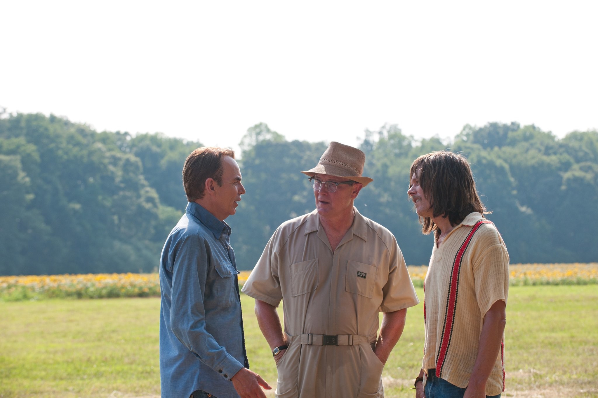 Kevin Bacon, Billy Bob Thornton, and Robert Patrick in Машина Джейн Мэнсфилд (2012)