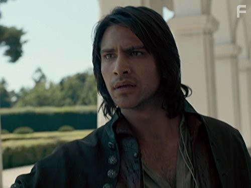 Luke Pasqualino in Мушкетеры (2014)