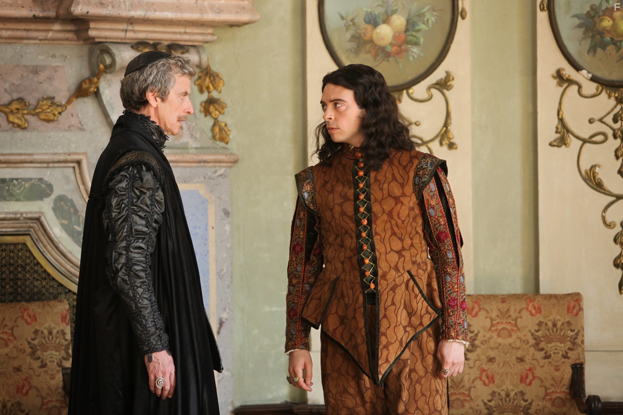 Peter Capaldi and Ryan Gage in Мушкетеры (2014)