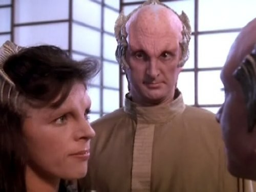 Mira Furlan and Time Winters in Вaвилон 5 (1994)