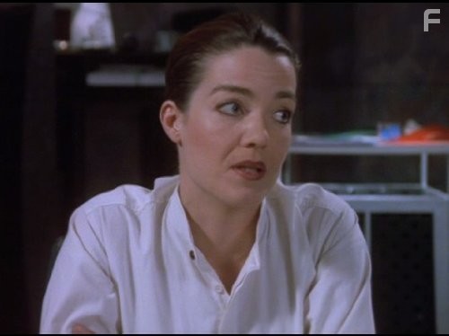 Claudia Christian in Вaвилон 5 (1994)