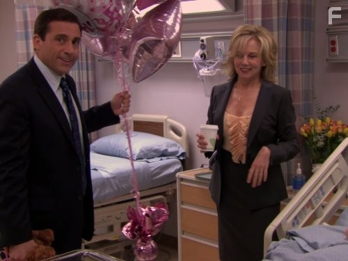 Steve Carell and Linda Purl in Офис (2005)