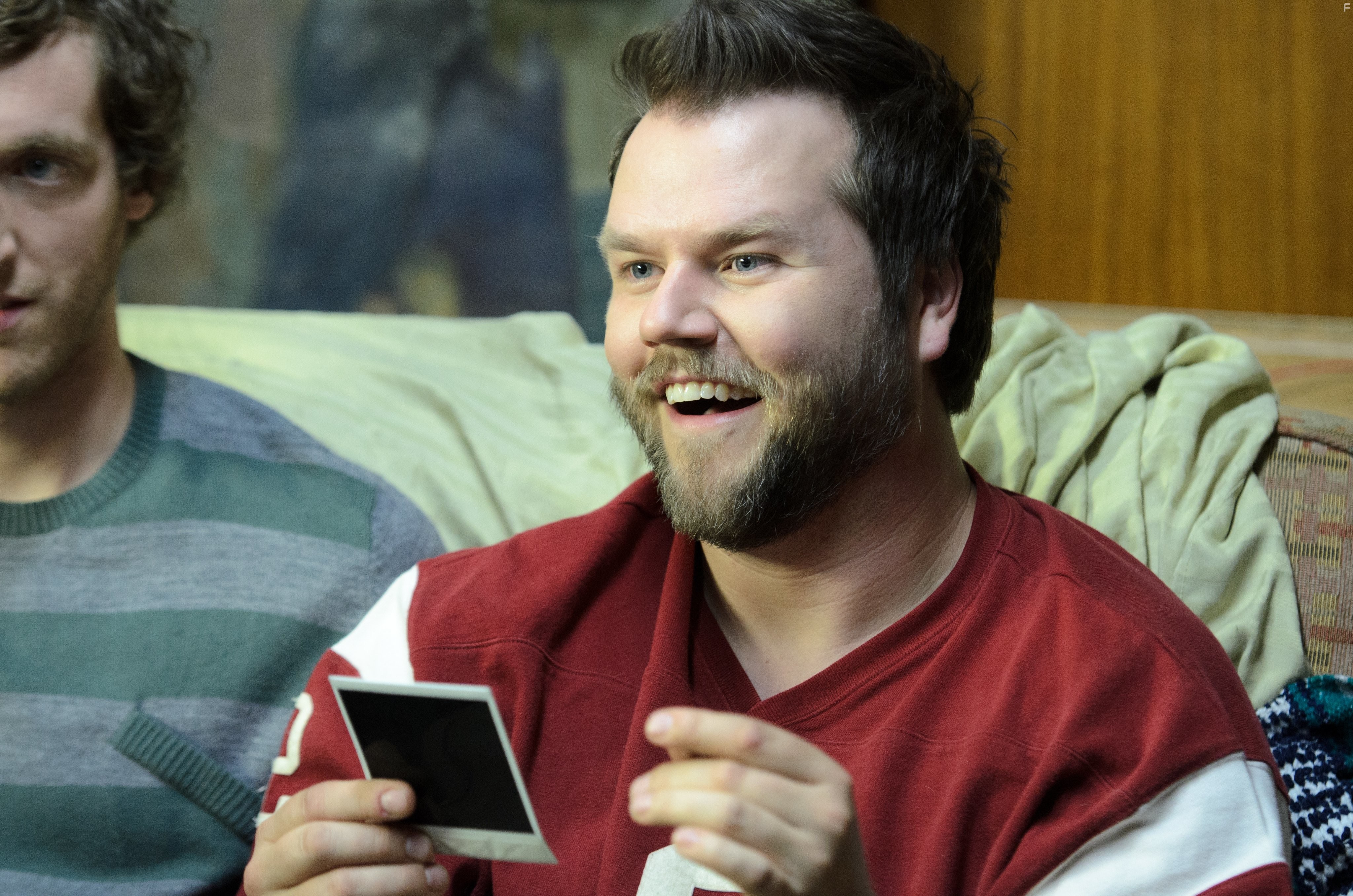 Tyler Labine in Поженить Бэрри (2014)