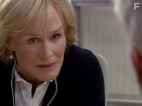Glenn Close in Схватка (2007)