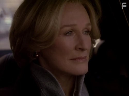 Glenn Close in Схватка (2007)