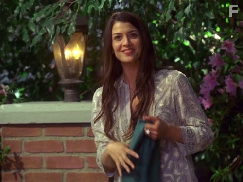 Jaclyn DeSantis in Говорящая с призраками (2005)