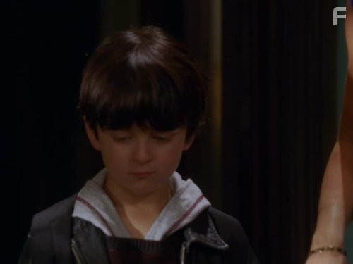 Connor Gibbs in Говорящая с призраками (2005)