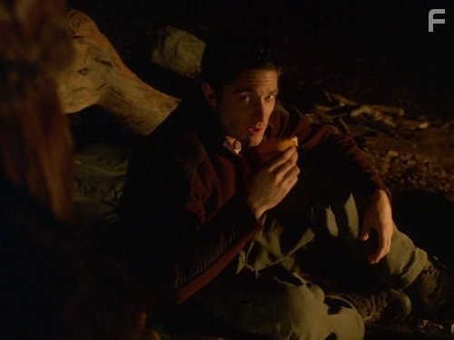 David Conrad in Говорящая с призраками (2005)