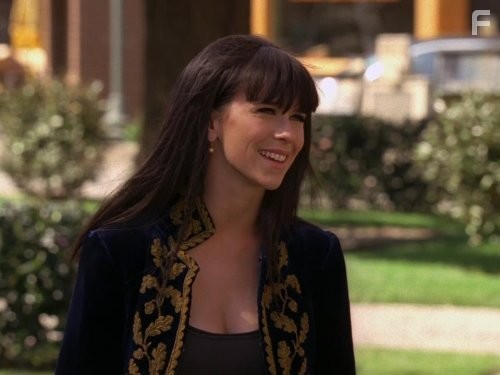Jennifer Love Hewitt in Говорящая с призраками (2005)