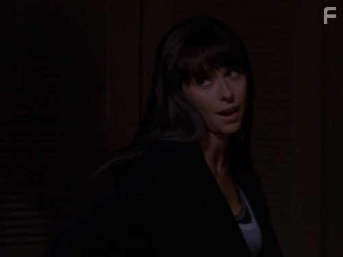 Jennifer Love Hewitt in Говорящая с призраками (2005)