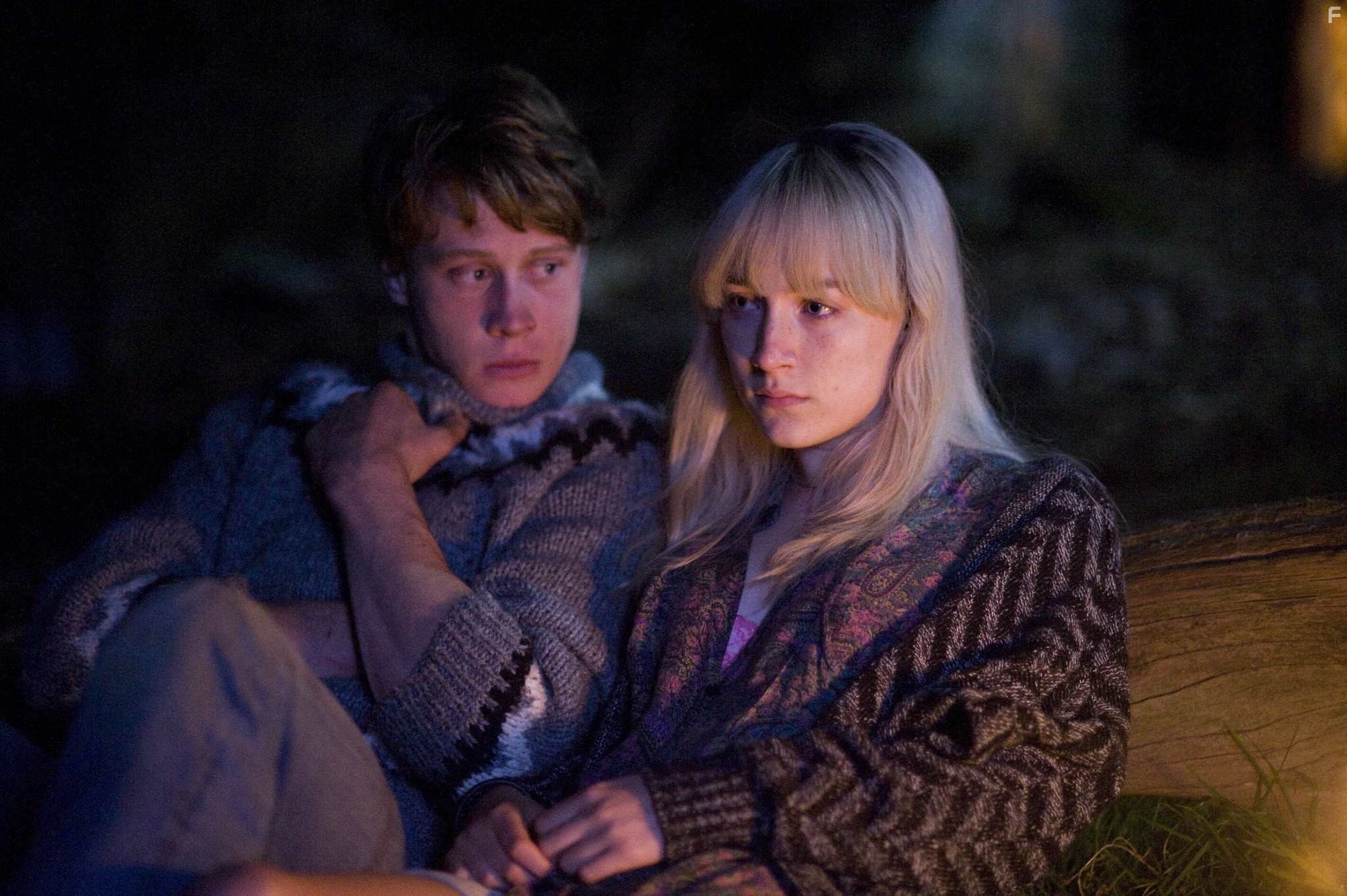 George MacKay in Как я теперь люблю (2013)