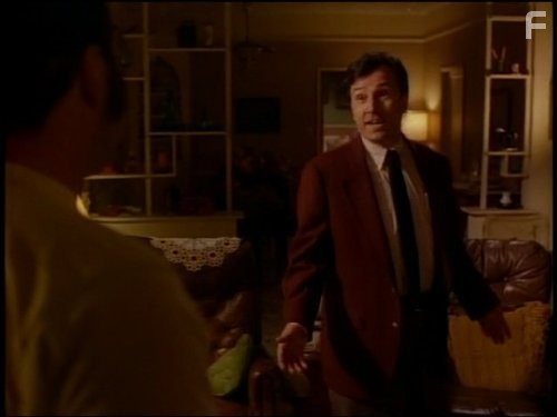 Bruno Kirby in Байки из склепа (1989)