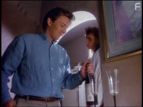 Mariel Hemingway and Andrew McCarthy in Байки из склепа (1989)