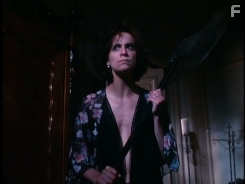 Amanda Plummer in Байки из склепа (1989)