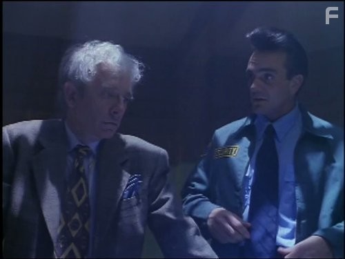 Austin Pendleton in Байки из склепа (1989)