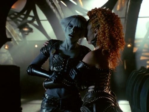 Далеко во Вселенной (1999)