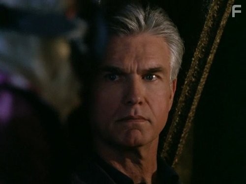 Kent McCord in Далеко во Вселенной (1999)