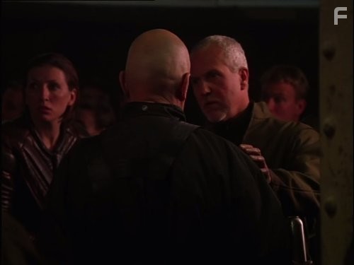 Далеко во Вселенной (1999)