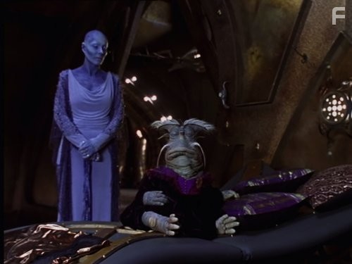 Далеко во Вселенной (1999)