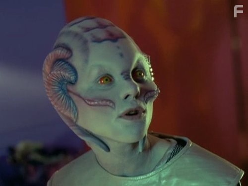 Далеко во Вселенной (1999)