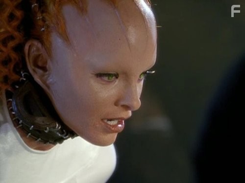 Далеко во Вселенной (1999)