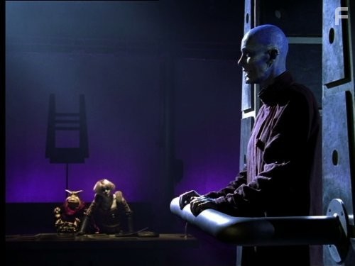 Далеко во Вселенной (1999)