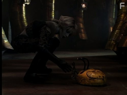 Далеко во Вселенной (1999)