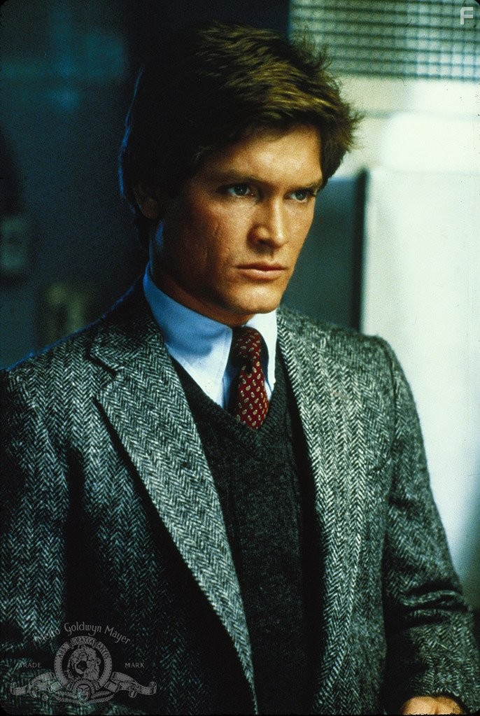 Andrew Stevens in За 10 минут до полуночи (1983)