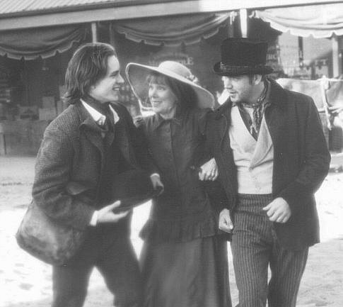 Scott Bairstow, Sissy Spacek, and Jonathan Jackson in Бессмертные (2002)