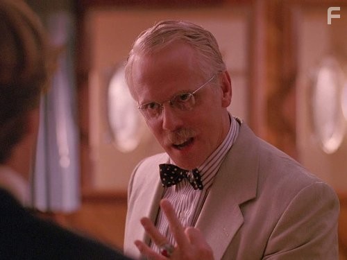 J.G. Hertzler in Квантовый скачок (1989)