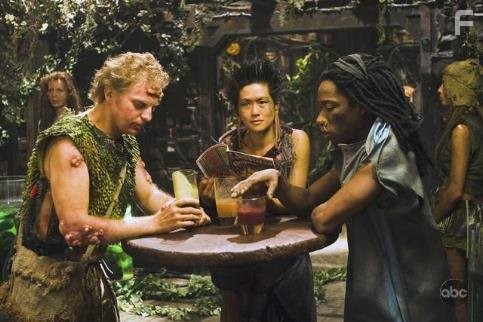 Donny Lucas and Alex Zahara in Хроники будущего (2007)