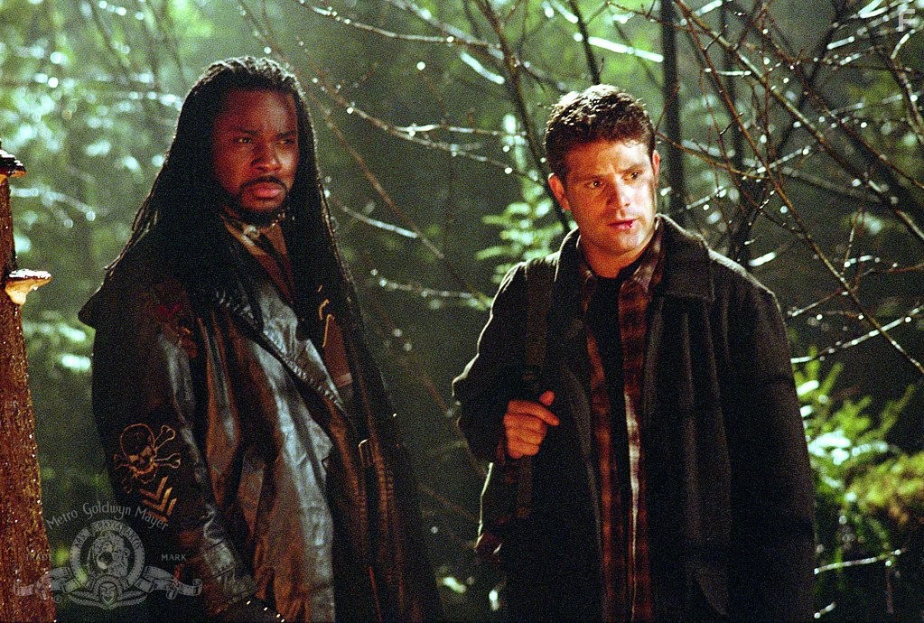 Sean Astin and Malcolm-Jamal Warner in Иеремия (2002)
