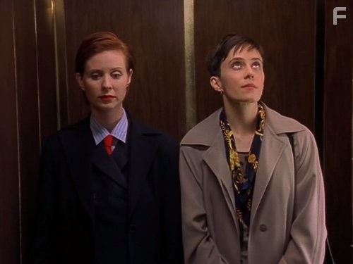 Joanna Adler and Cynthia Nixon in Секс в большом городе (1998)