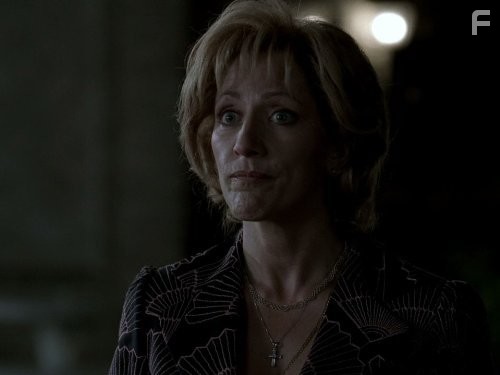 Edie Falco in Семья Сопрано (1999)