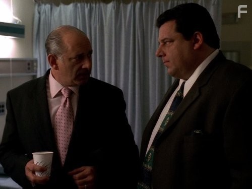 Steven Van Zandt, Richard Portnow, and Steve Schirripa in Семья Сопрано (1999)