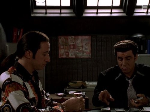 Steven Van Zandt and Federico Castelluccio in Семья Сопрано (1999)