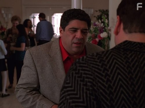 Vincent Pastore and Steve Schirripa in Семья Сопрано (1999)