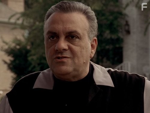 Vincent Curatola in Семья Сопрано (1999)
