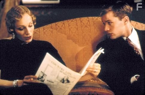 Ryan Phillippe and Kristin Scott Thomas in Госфорд Парк (2001)