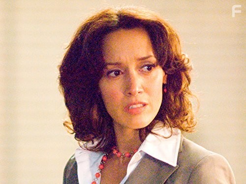 Jennifer Beals in Секс в другом городе (2004)